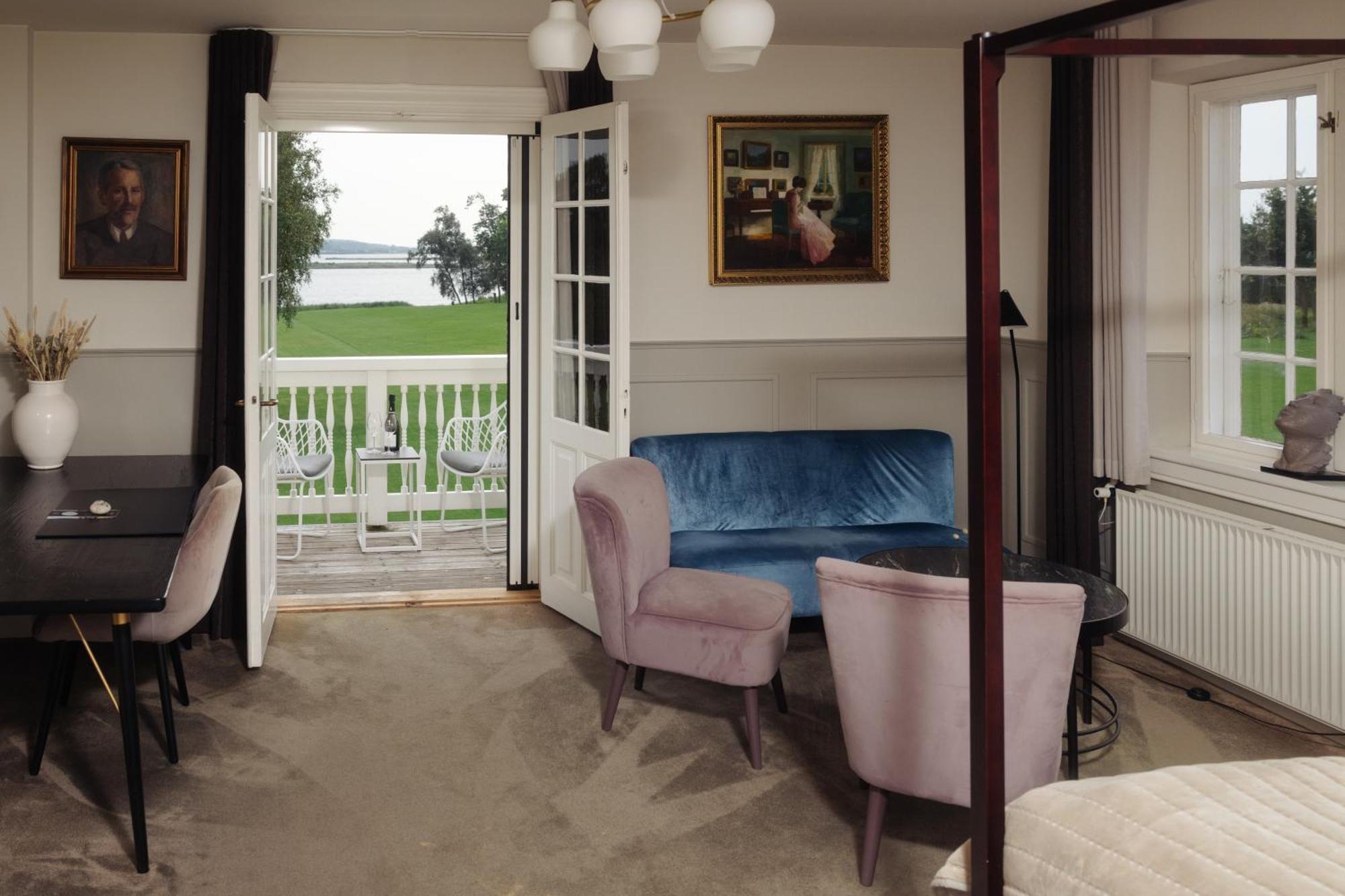 Gl. Avernaes Sinatur Hotel & Konference Ebberup Exterior photo