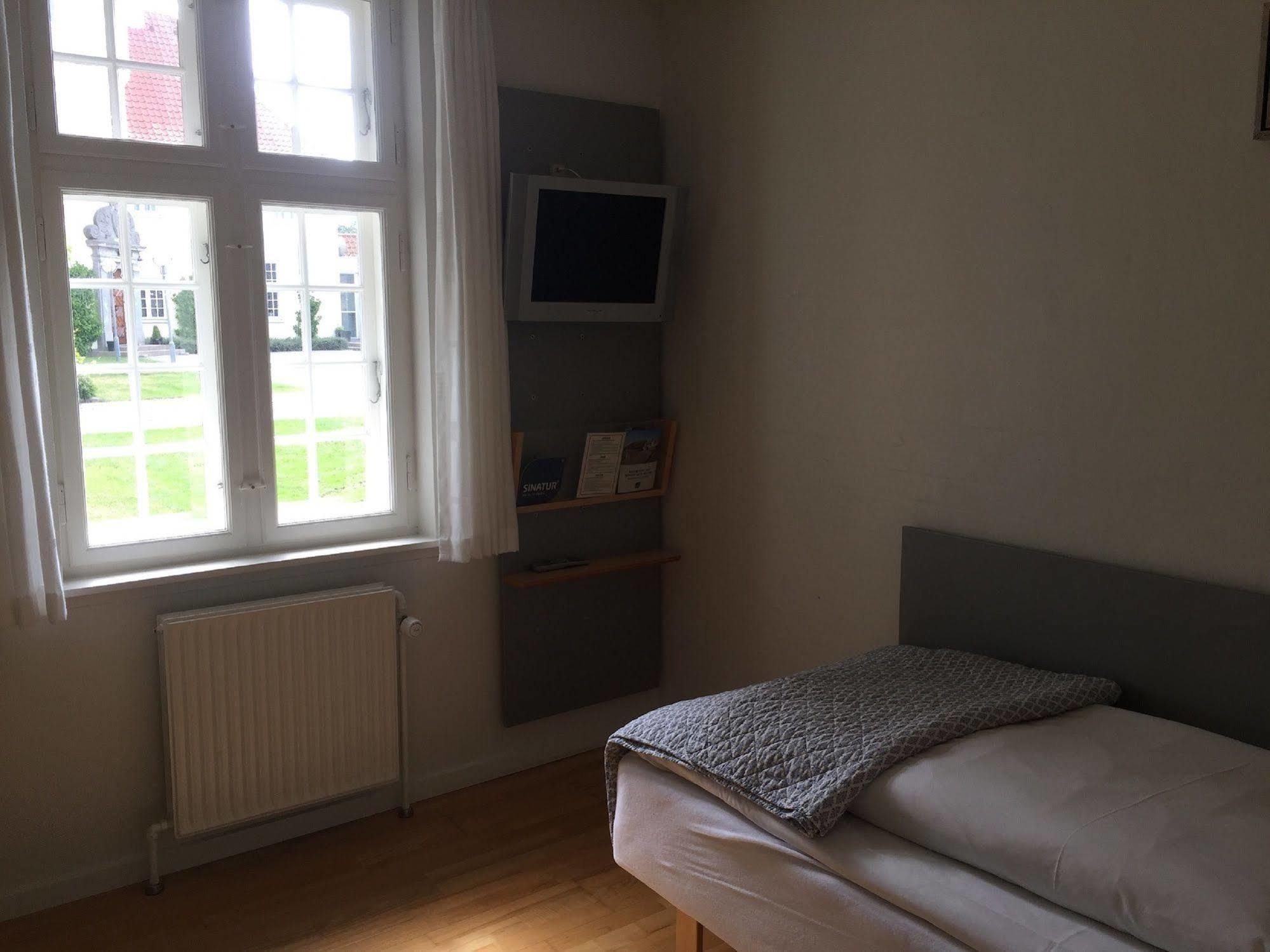 Gl. Avernaes Sinatur Hotel & Konference Ebberup Exterior photo